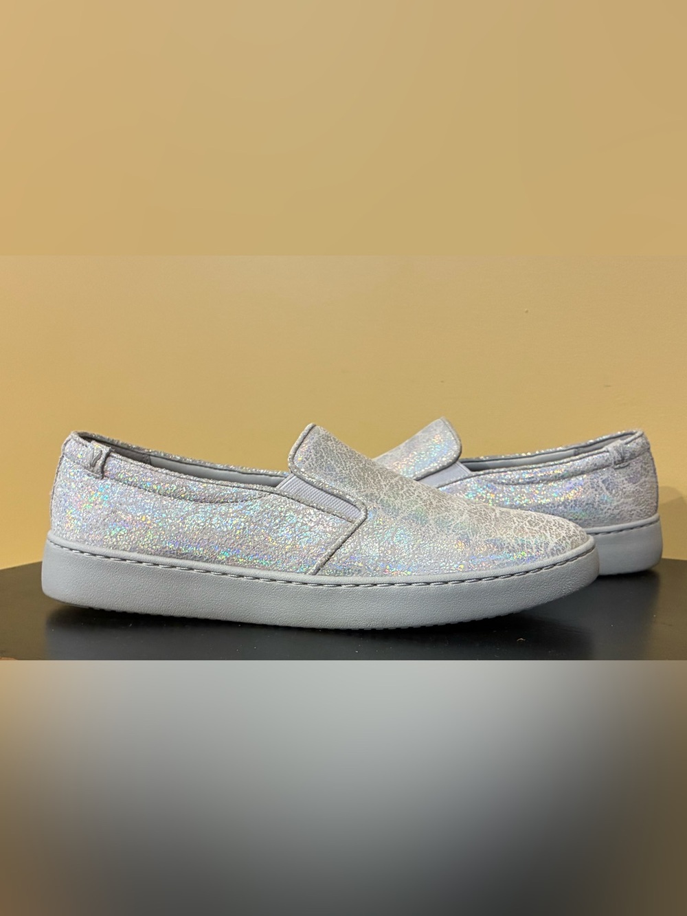 Vionic Pro Avery Metallic Silver Slip-On Comfort Slip Resistant SZ 10M